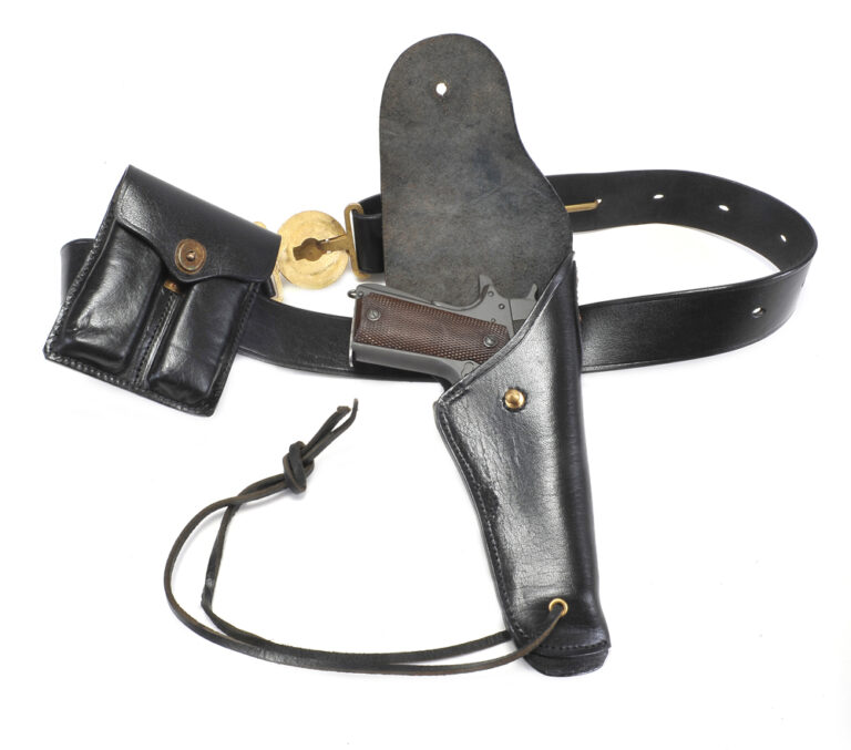 US WW2 Officers Black Leather Belt M1916 Holster and Leather 45 ...