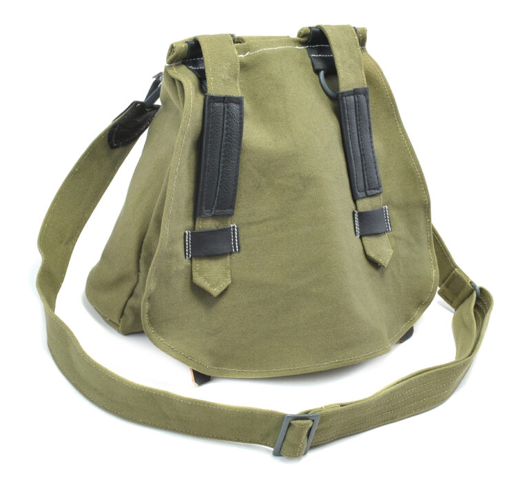 German WW2 M31 Bread Bag with Shoulder Strap Field Green